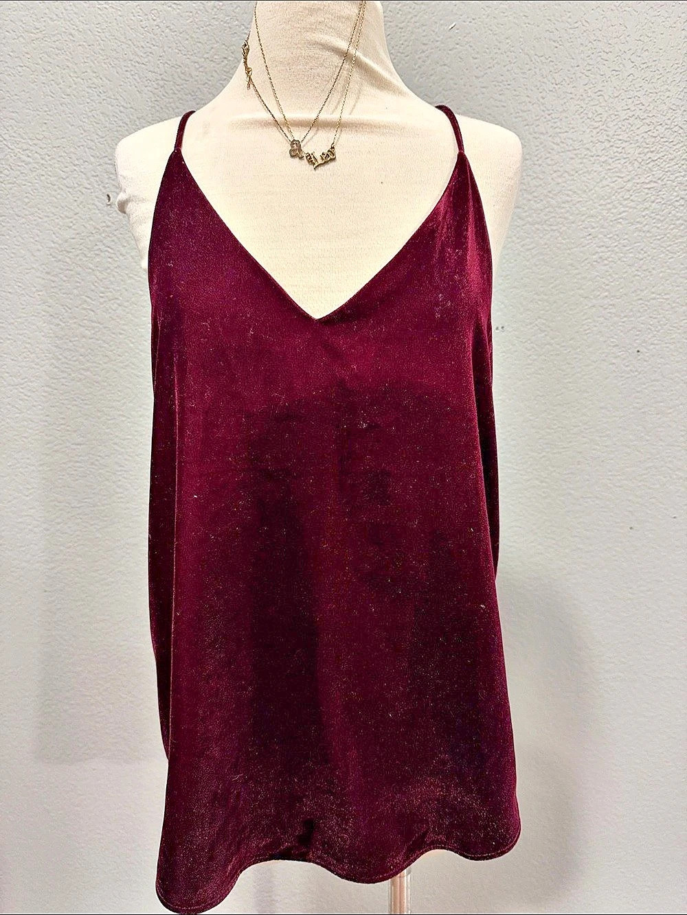 LOFT Velvet Strappy Cami Velvet V-Neck Camisole in Burgundy Small
